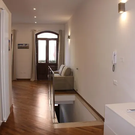 Apartment Garibaldi Square's House *