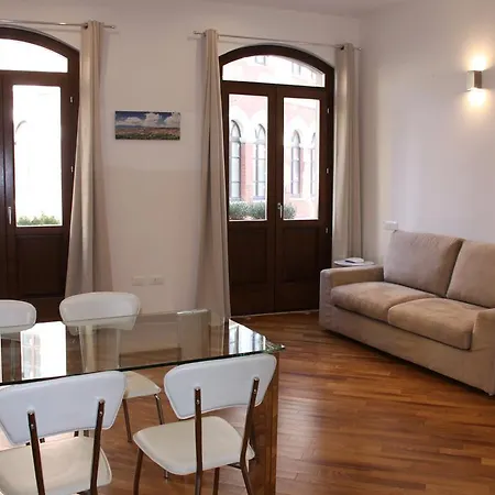 Garibaldi Square's House Cagliari